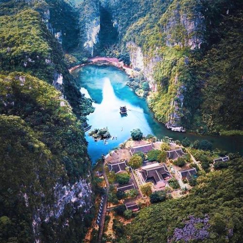 When is the best time to visit Ninh Binh?